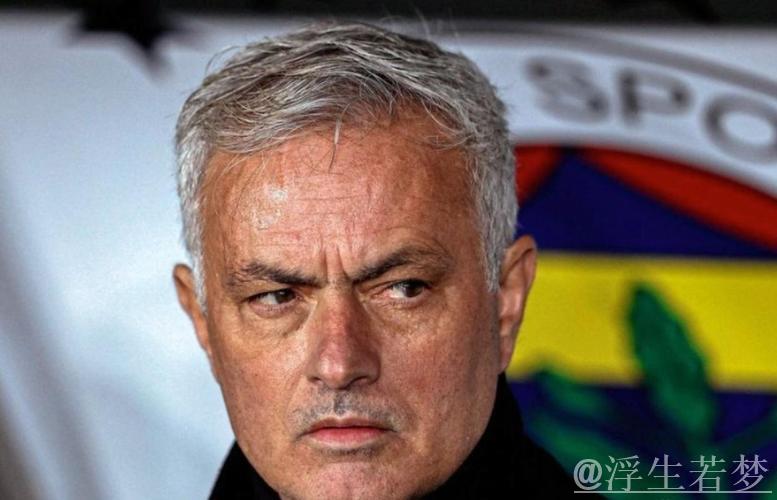 穆帅68天不败达成7连胜!再批裁判:本可领先9分 穆帅68天不败达成7连胜!再批裁判:本可领先9分