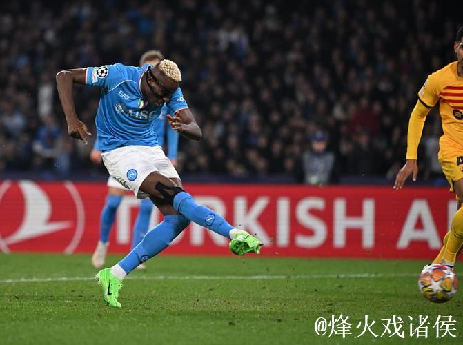 欧冠-莱万首开纪录奥斯梅恩追平 巴萨与那不勒斯1-1握手言和 欧冠-莱万首开纪录奥斯梅恩追平 巴萨与那不勒斯1-1握手言和